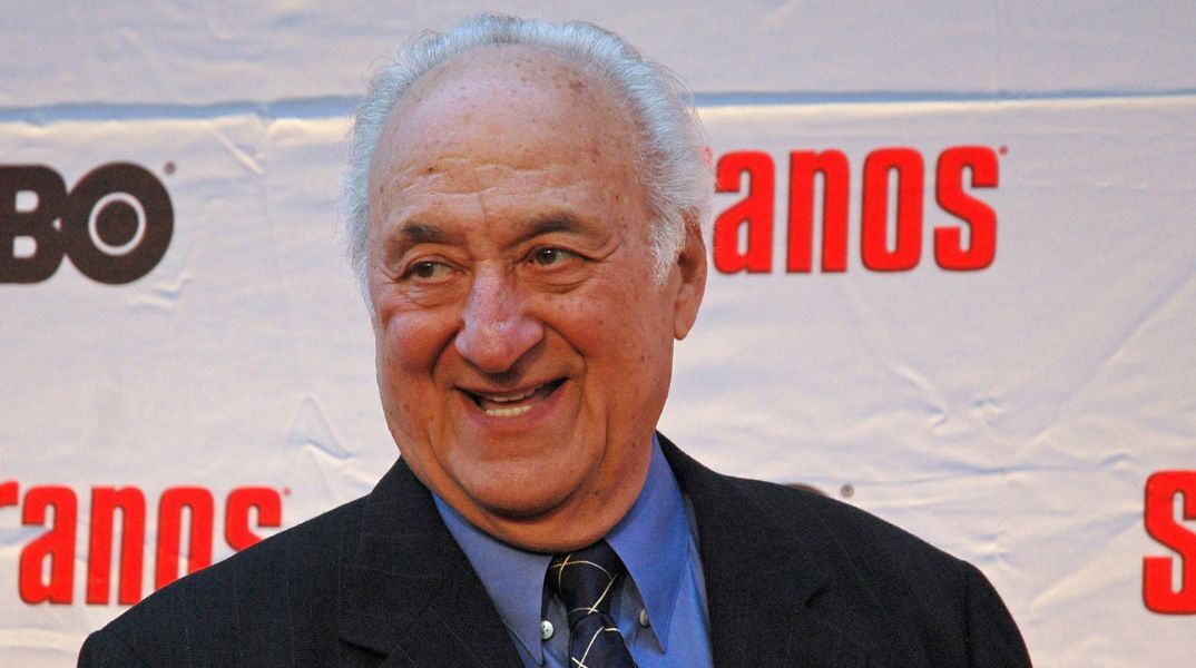 Ο ηθοποιός και άνθρωπος του θεάτρου Τζέρι Άντλερ, γνωστός από τη σειρά Sopranos και πάνω από 50 έργα στο Μπρόντγουεϊ, πέθανε σε ηλικία 96 ετών.