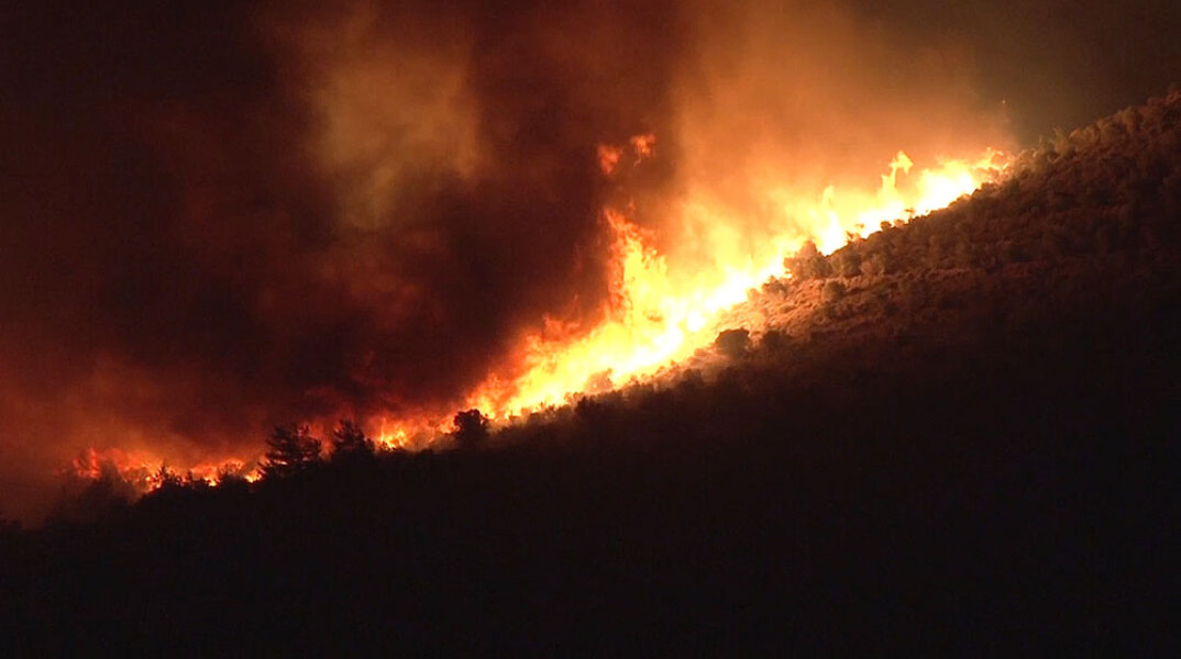 2016, Πυρκαγιά στην Χίο
