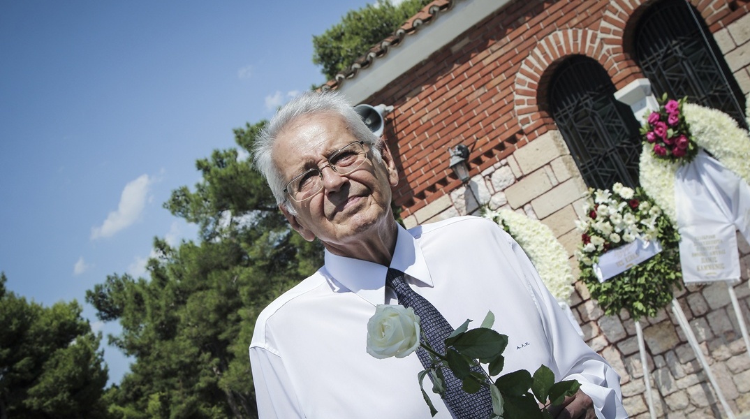 Δημήτρης Κωνσταντάρας