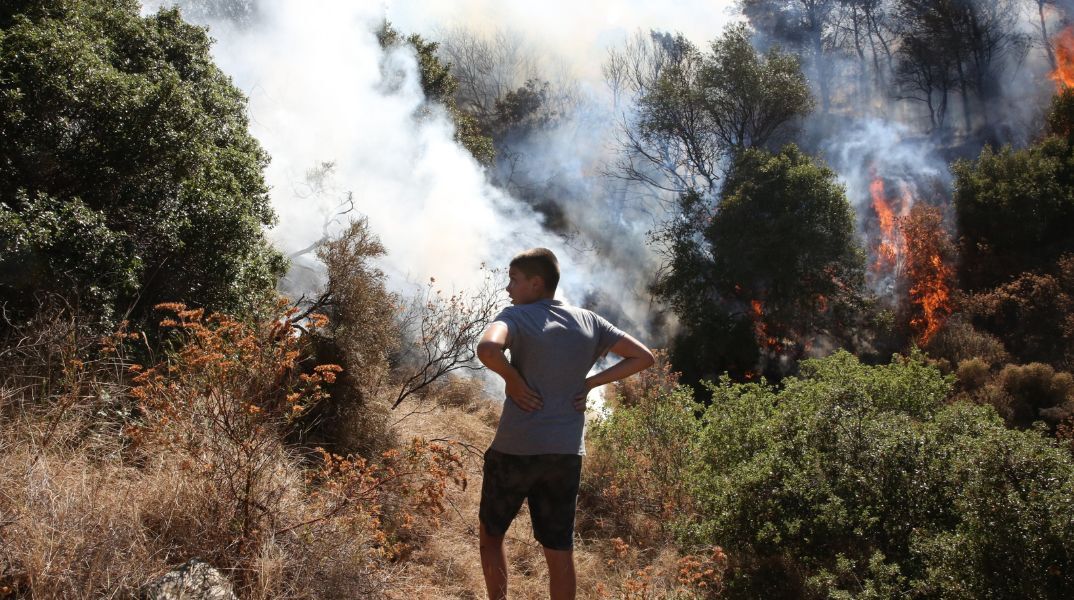 Μελέτη: Η κλιματική αλλαγή έκανε τις πυρκαγιές σε Ελλάδα, Κύπρο, Τουρκία 10 φορές πιο πιθανές και 22% πιο έντονες λόγω ανθρώπινης επίδρασης.