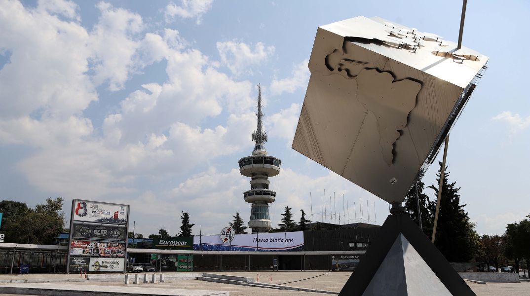 Η Διεθνής Έκθεση Θεσσαλονίκης, τα καμπανάκια και η καμπάνα