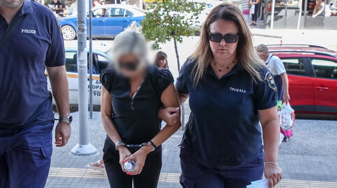 Τροχαίο στη Θεσσαλονίκη: Ελεύθερη με περιοριστικούς όρους η 45χρονη οδηγός της Porsche