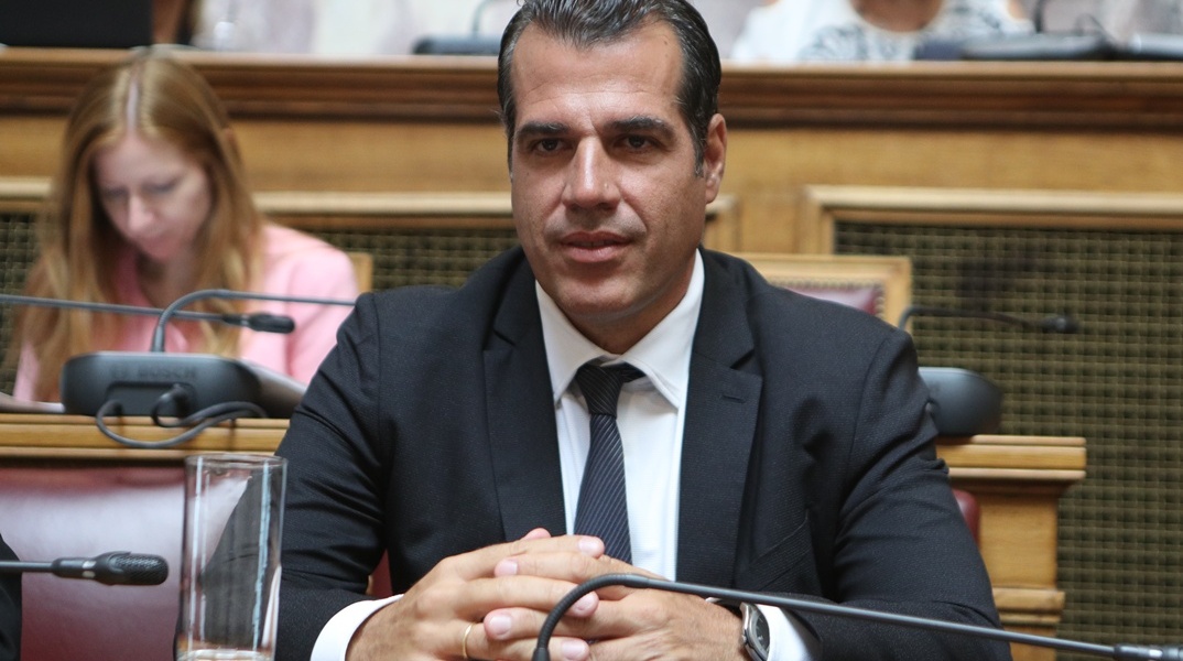 Ο υπουργός Μετανάστευσης και Ασύλου, Θάνος Πλεύρης