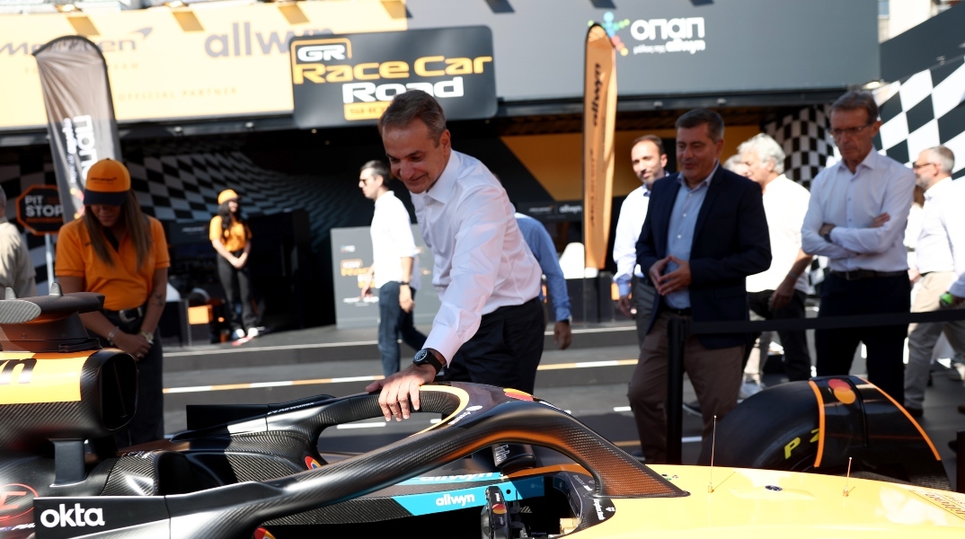 Περιοδεία Μητσοτάκη στα περίπτερα της ΔΕΘ - Τι είπε για το σχέδιο ανάπλασης