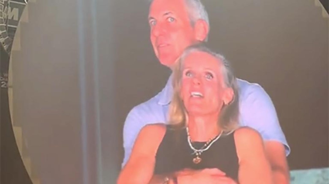 Οι συνέπειες της kiss cam των Coldplay σε πλήρη εξέλιξη 