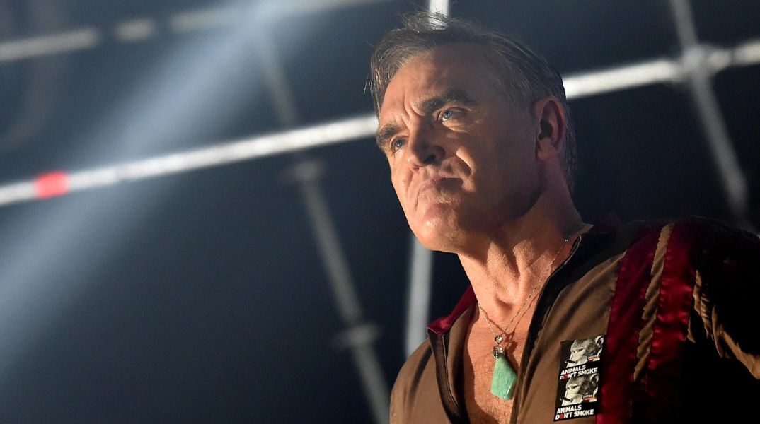 Ο Morrissey απέρριψε ευγενικά την πρόσκληση να παίξει στο συνέδριο του Reform UK, δηλώνοντας απολίτικος, παρά τις παλιές ακροδεξιές του θέσεις.