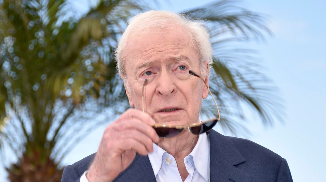 Ο Μάικλ Κέιν, στα 92 του, επιστρέφει από τη σύνταξη για το «The Last Witch Hunter 2» στο πλευρό του Βιν Ντίζελ, 10 χρόνια μετά την πρώτη ταινία.