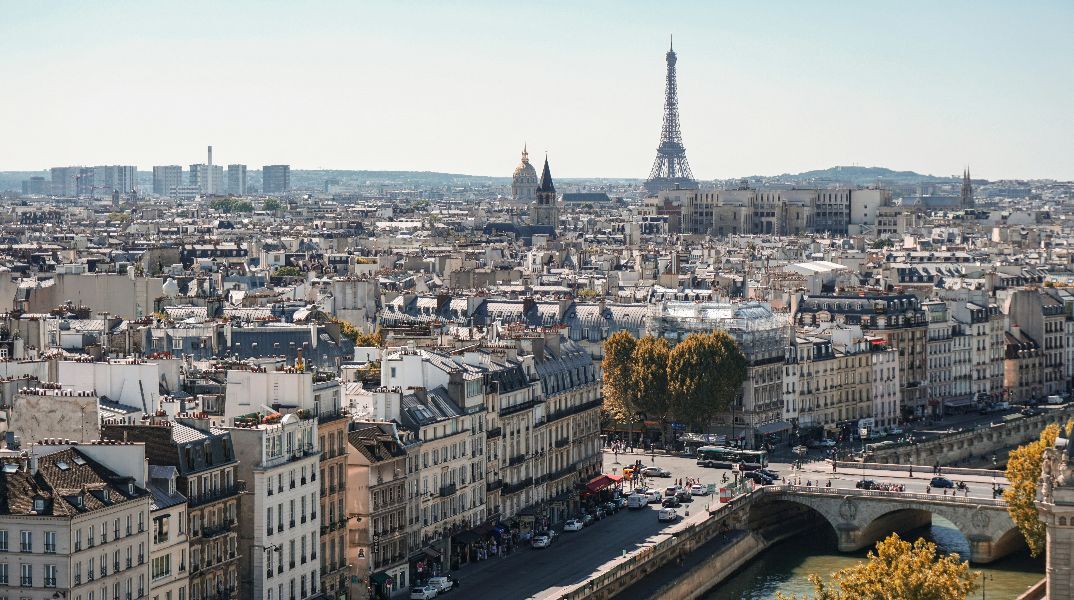 Παρίσι: Αγνωστοι άφησαν κεφάλια χοίρων μπροστά σε τζαμιά