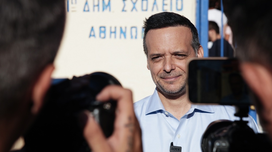 Ο δήμαρχος Αθηναίων, Χάρης Δούκας