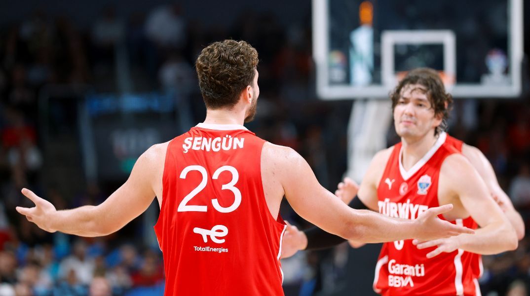 Η Τουρκία εξασφάλισε την παρουσία της στον μεγάλο τελικό του Eurobasket 2025, καθώς επικράτησε με το εμφατικό 94-68 της Εθνικής Ελλάδας στον ημιτελικό. 