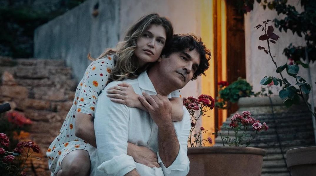 Το Maestro επιστρέφει: Γυρίσματα σε Αθήνα και Παξούς - Πότε προγραμματίζεται η πρεμιέρα του νέου κύκλου της σειράς του Χριστόφορου Παπακαλιάτη