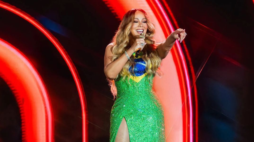 Η Μαράια Κάρεϊ θα τραγουδήσει σε μια πλωτή σκηνή στον ποταμό Γκουαμά, στέλνοντας μήνυμα για την προστασία του τροπικού δάσους του Αμαζονίου.