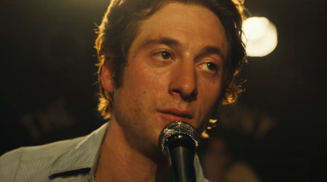 Η ταινία «Deliver Me From Nowhere» για τον Μπρους Σπρίνγκστιν, με τον Τζέρεμι Άλεν Γουάιτ, παρουσίασε το νέο της τρέιλερ στα βραβεία Emmy 2025.