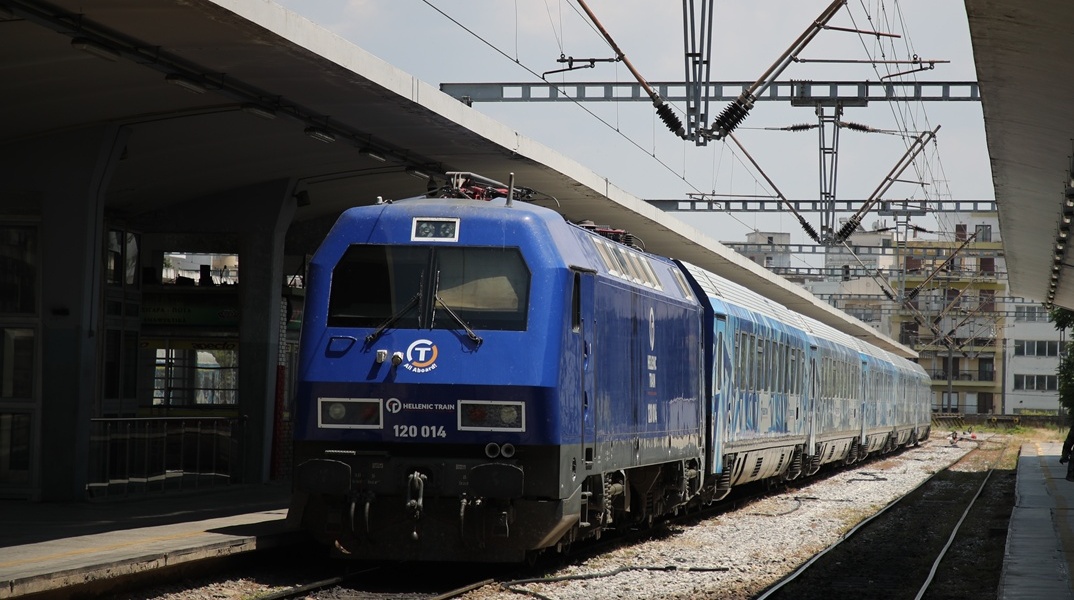 Τρένο σε σταθμό