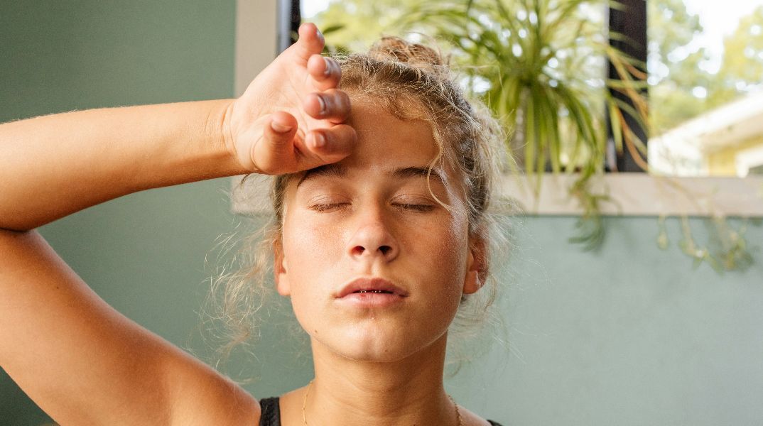 Τι είναι η «ομίχλη εγκεφάλου» - Τι θα νιώσετε και πώς να την ξεπεράσετε