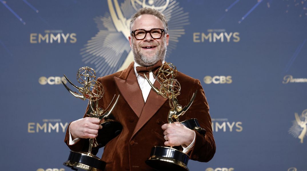 Ο Σεθ Ρόγκεν και η σειρά The Studio έγραψαν ιστορία στα φετινά Emmy - Σάρωσαν 13 βραβεία, σπάζοντας ρεκόρ σε μία τελετή.