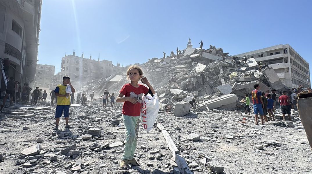 «Η Γάζα καίγεται» λέει ο Ισραηλινός υπουργός Άμυνας - Ο Ρούμπιο πιέζει τη Χαμάς για εκεχειρία