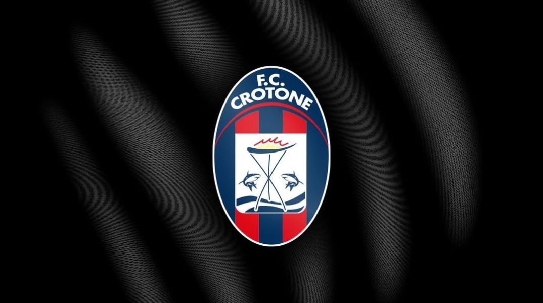 Η ιταλική ομάδα της Serie C Κροτόνε θα συνεχίσει την αγωνιστική της πορεία υπό την επίβλεψη διαχειριστών - Δικαστήριο διαπίστωσε διείσδυση της μαφίας.