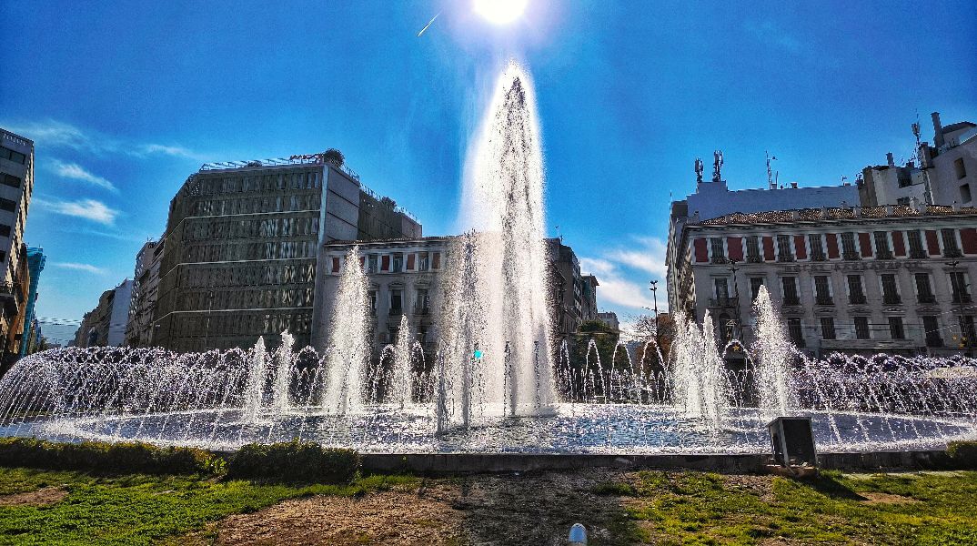 Επίθεση με συνθήματα για την Παλαιστίνη σε ξενοδοχείο ισραηλινών συμφερόντων στην Ομόνοια