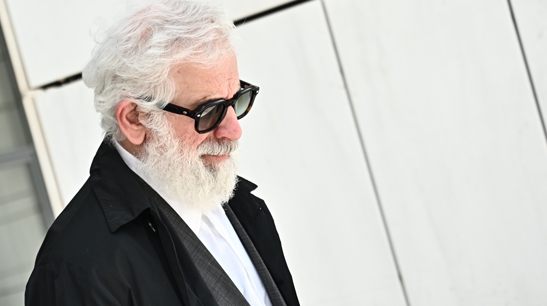 Πέτρος Φιλιππίδης