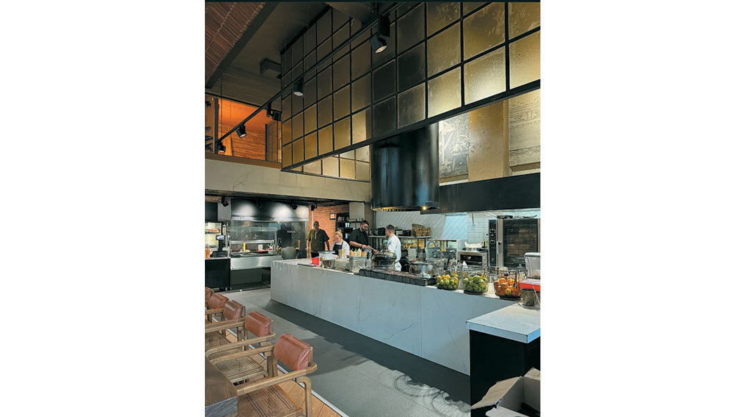 Λεύκες on the Side