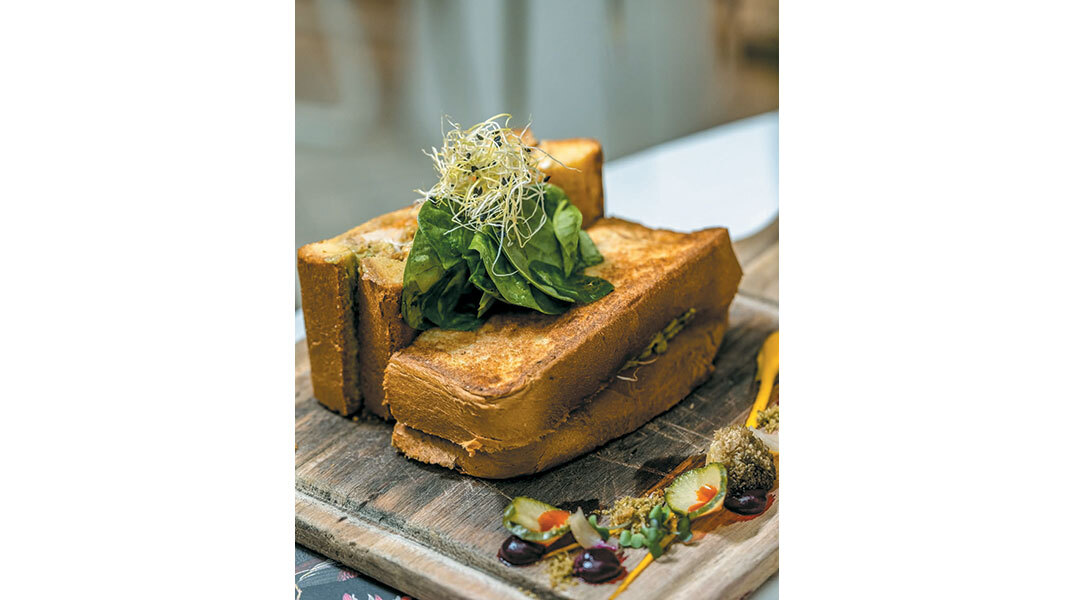 Λεύκες on the Side