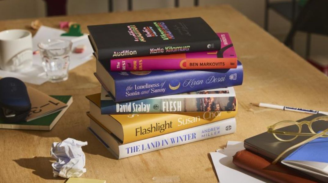 Αποκαλύφθηκε η βραχεία λίστα του Βραβείου Μπούκερ 2025 - Οι έξι υποψήφιοι συγγραφείς - Ο νικητής θα ανακοινωθεί στο Λονδίνο στις 10 Νοεμβρίου.