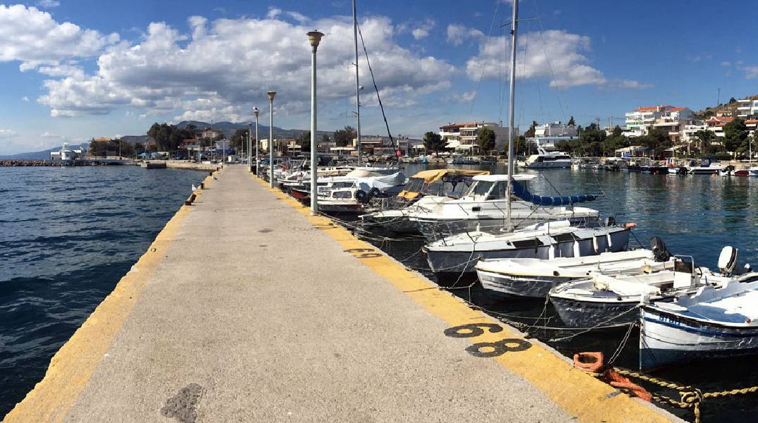 Το λιμανάκι της Πάχης Μεγάρων