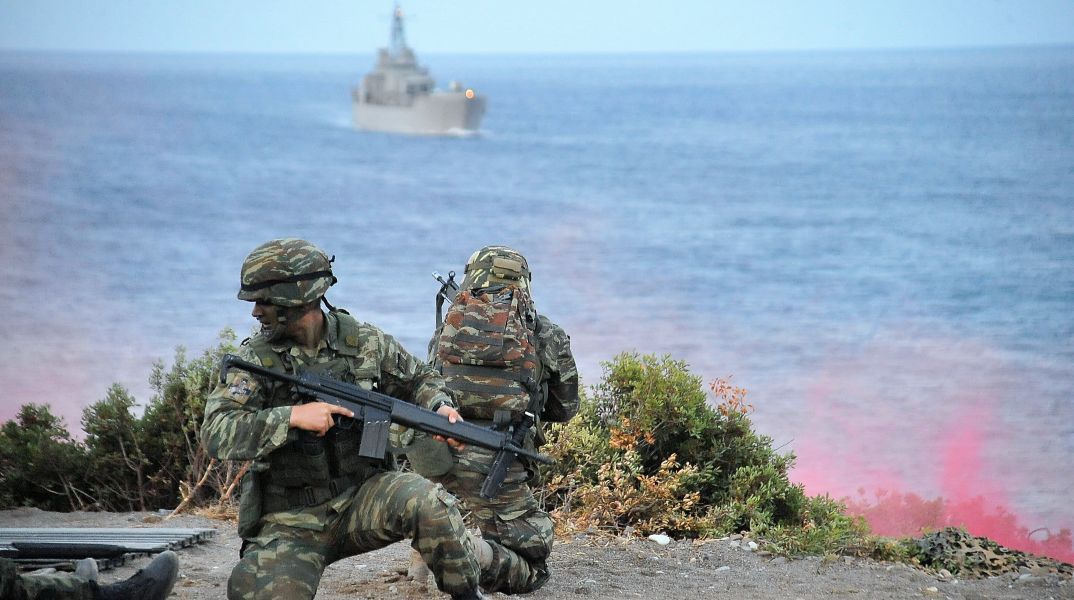 Στρατιωτική θητεία: Τι αλλάζει από τον Ιανουάριο σε κατάταξη, αναβολές και εξαγορά