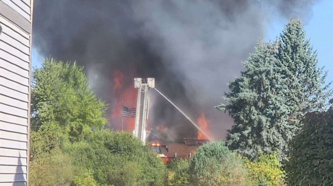 Συναγερμός στο Μίσιγκαν: Πυροβολισμοί και πυρκαγιά σε εκκλησία με πολλά θύματα - Νεκρός ο δράστης