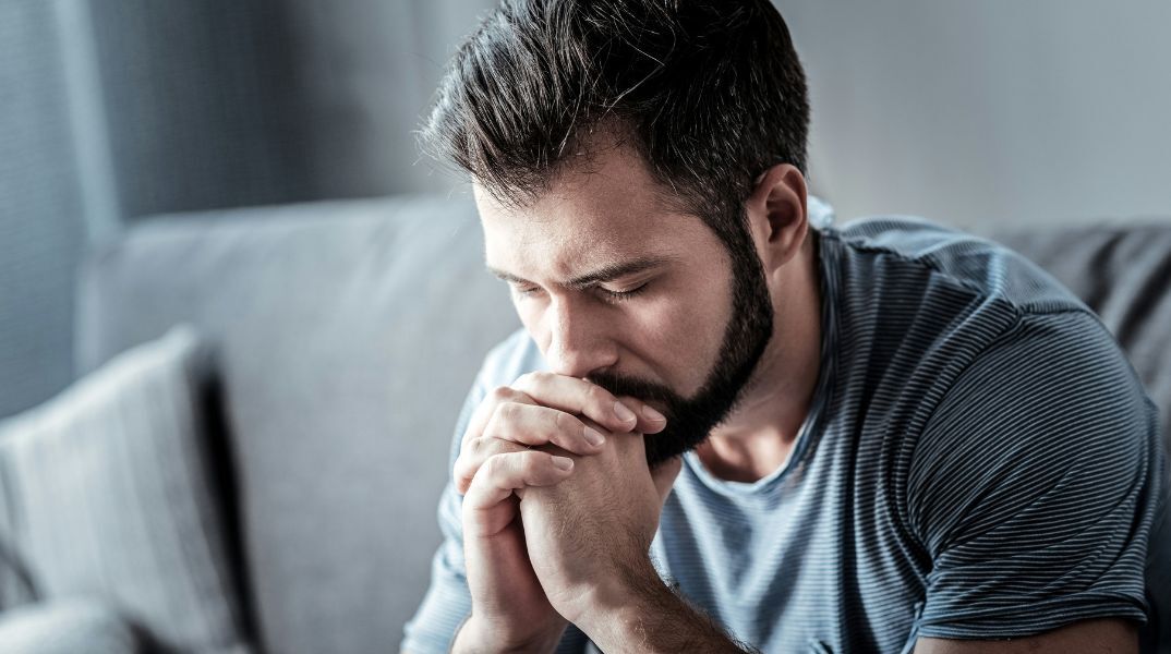 Ρεκόρ περιστατικών πριαπισμού στο Ηνωμένο Βασίλειο: 518 άνδρες νοσηλεύτηκαν με επώδυνες στύσεις, που μπορεί να προκαλέσουν μόνιμη βλάβη