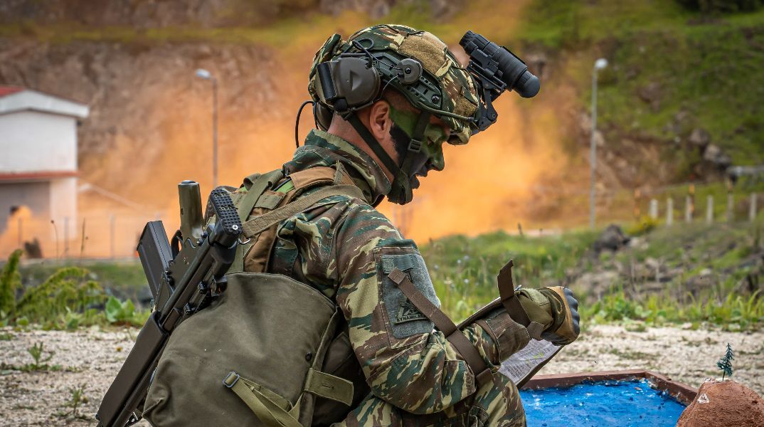 Ένοπλες δυνάμεις: Έντονες αντιδράσεις για τη δημιουργία Σώματος Υπαξιωματικών 