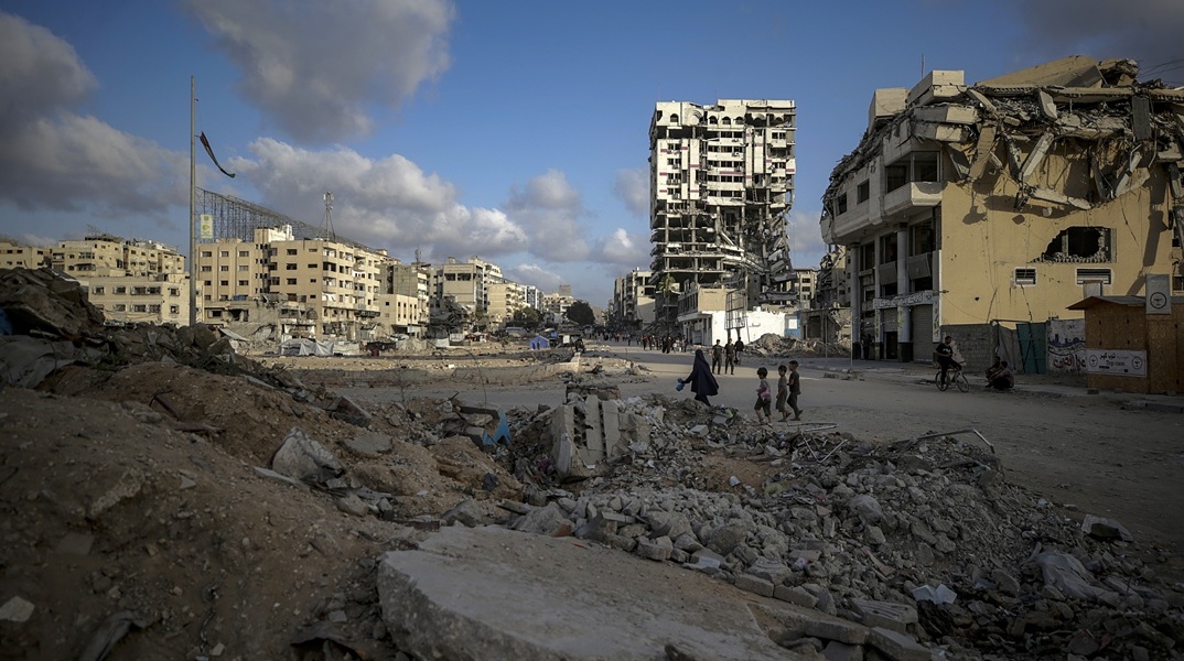 Κατεστραμμένα κτίρια στη Γάζα