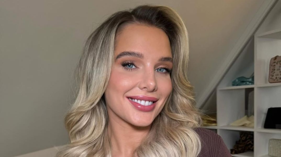 Η ηθοποιός Έλεν Φλάναγκαν μίλησε για την PMDD που επηρέαζε τη ζωή και τις σχέσεις της - Το φθηνό «γυναικείο βιάγκρα» τη βοήθησε να αντιμετωπίσει τη διαταραχή διάθεσης 