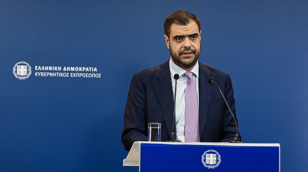 Ο κυβερνητικός εκπρόσωπος, Παύλος Μαρινάκης