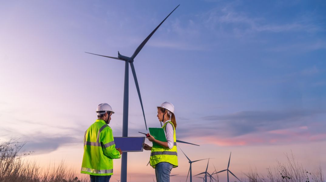 Για πρώτη φορά, οι ΑΠΕ έγιναν η μεγαλύτερη πηγή παραγωγής ηλεκτρισμού το πρώτο εξάμηνο του 2025, καλύπτοντας το 100% της αύξησης της ζήτησης παγκοσμίως.