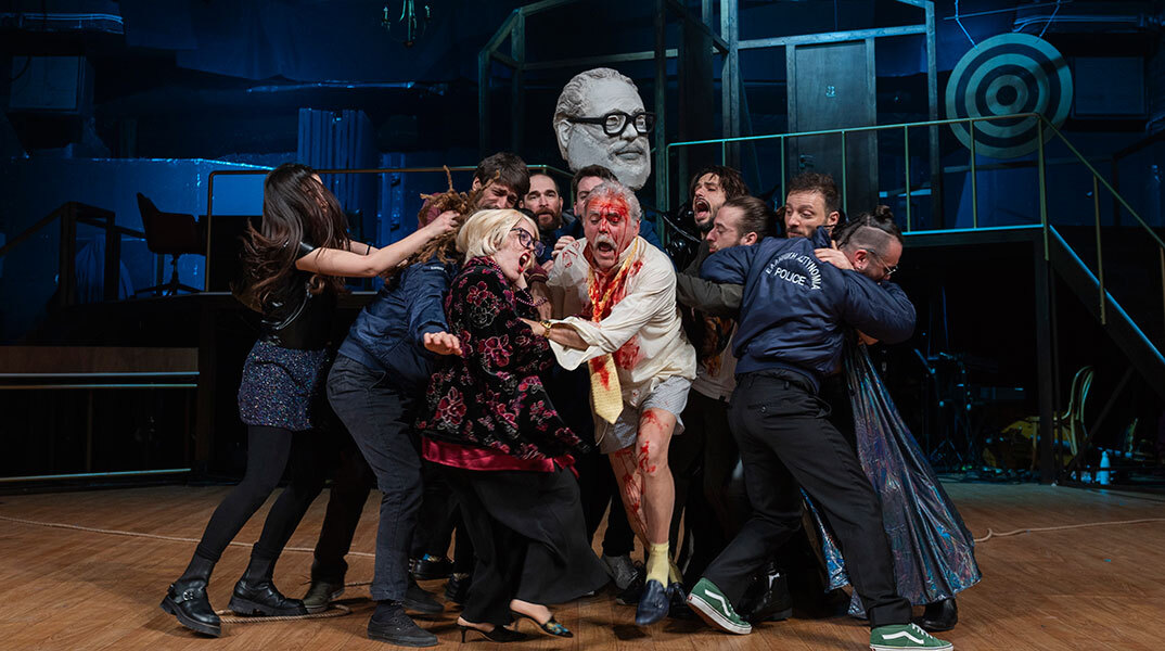 «Merde» στο Δημοτικό Θέατρο Πειραιά