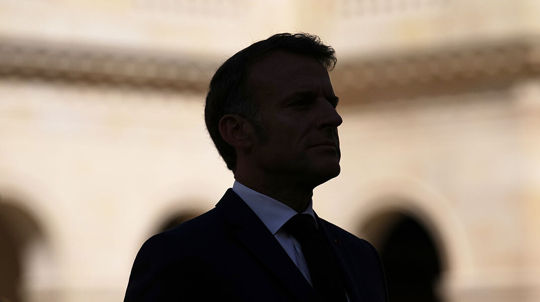 Γαλλία: Από την ελπιδοφόρο ανανέωση στην πολιτική αυτοχειρία