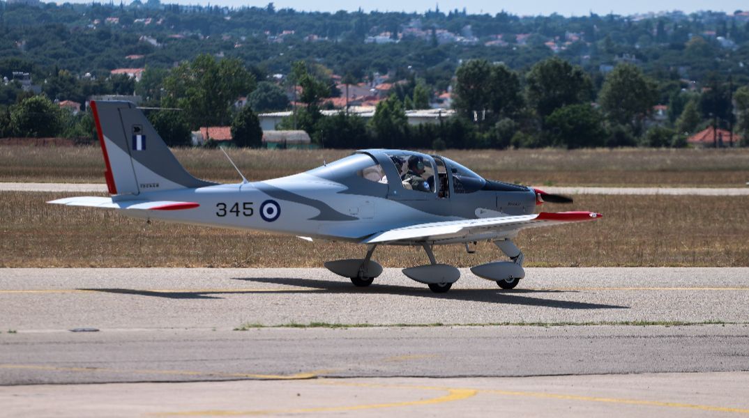 Κατέπεσε εκπαιδευτικό αεροπλάνο στο Τατόι