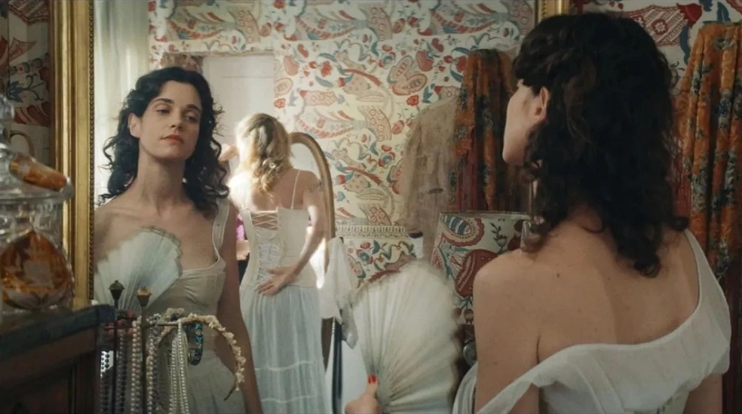 Η Τζειν Όστεν με κατέστρεψε: Η αγαπημένη ρομαντική κομεντί έρχεται στην πλατφόρμα του Cinobo