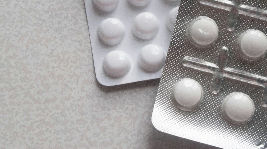 Ο ΕΟΦ προειδοποιεί για φάρμακο που μπορεί να προκαλέσει σοβαρή υπερασβεστιαιμία