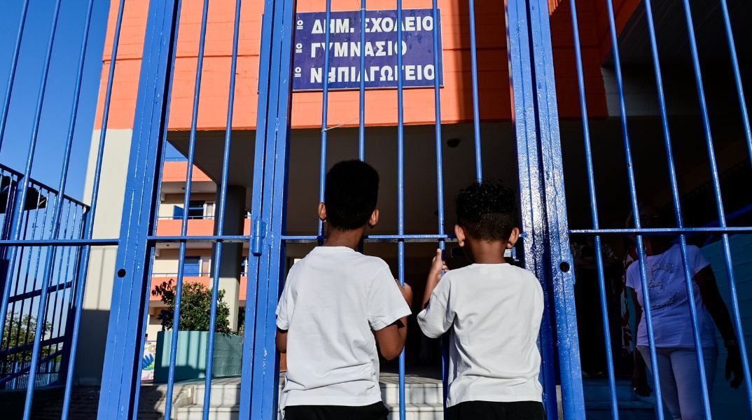 Ο Δήμος Αθηναίων ξεκινά εκστρατείες στα σχολεία για τη σωστή διατροφή και την ασφαλή χρήση του Διαδικτύου - Ενημερώσεις και βιωματικές δράσεις με ειδικούς