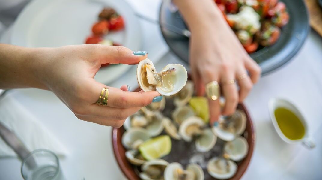 Θαλασσινός