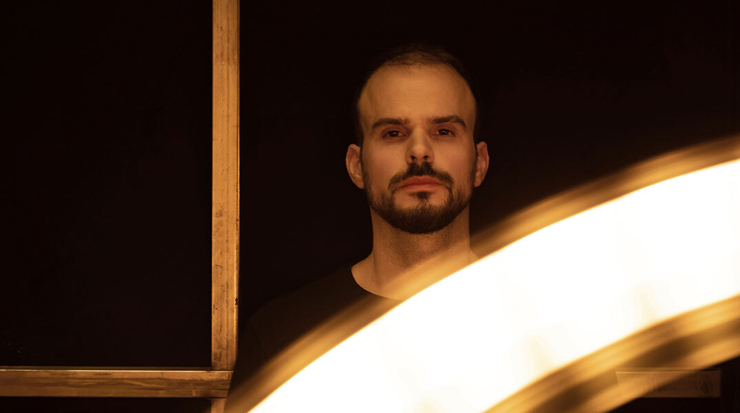 Αλέξανδρος Γκόνης: «Πολλά ωραία ανθίζουν στη σιωπή»