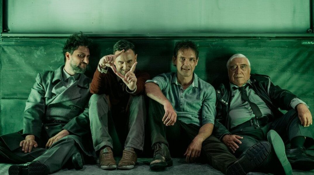 Ο πουπουλένιος στο Σύγχρονο Θέατρο