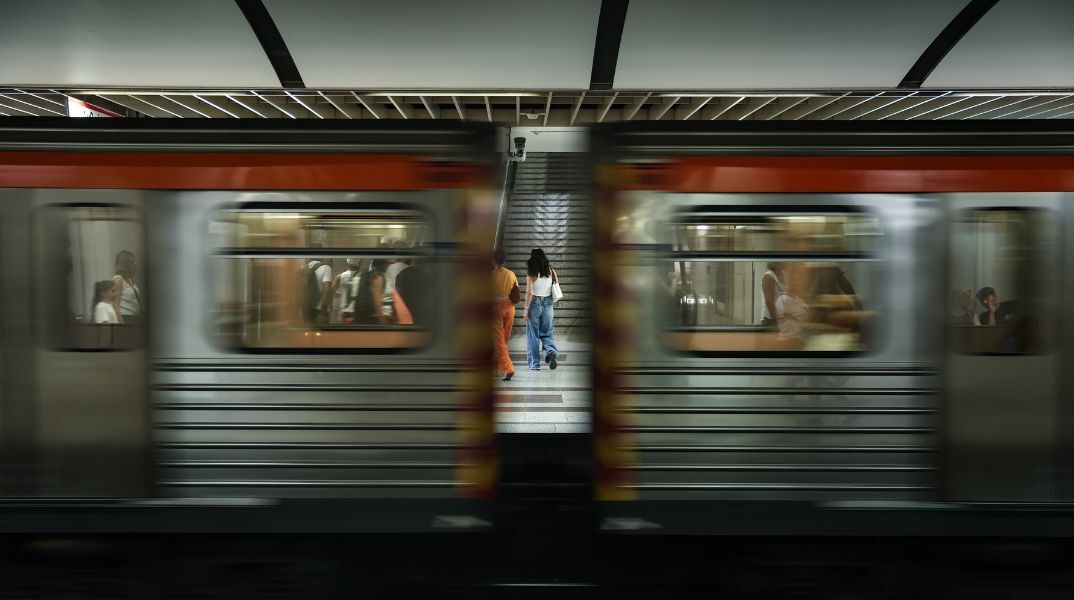 Σε εξέλιξη οι μελέτες για την επέκταση του Μετρό προς Ελληνικό και Γλυφάδα - Προχωρούν τα έργα της γραμμής 4 και σχεδιάζονται νέες συνδέσεις.