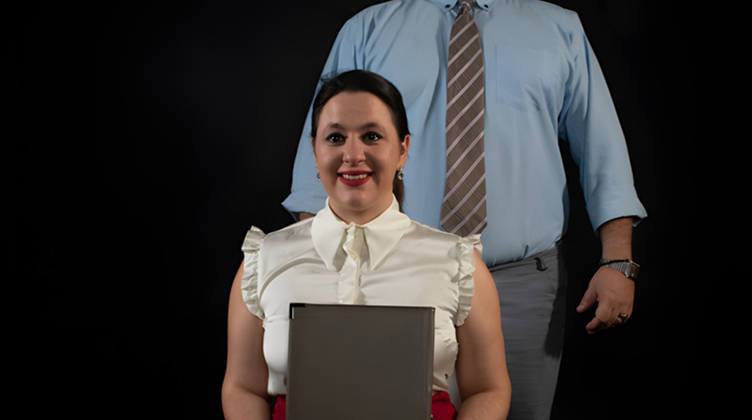 «Εκτροφείο Τεράτων» στο θέατρο Μικρός Κεραμεικός