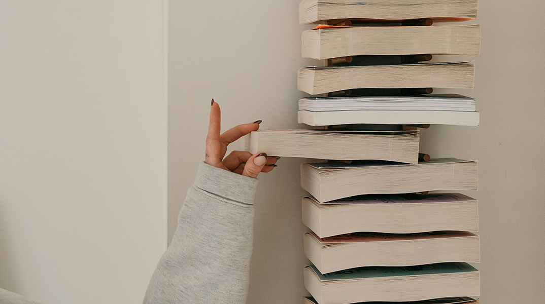 Ελληνική πεζογραφία και ποίηση από τις εκδόσεις Βακχικόν