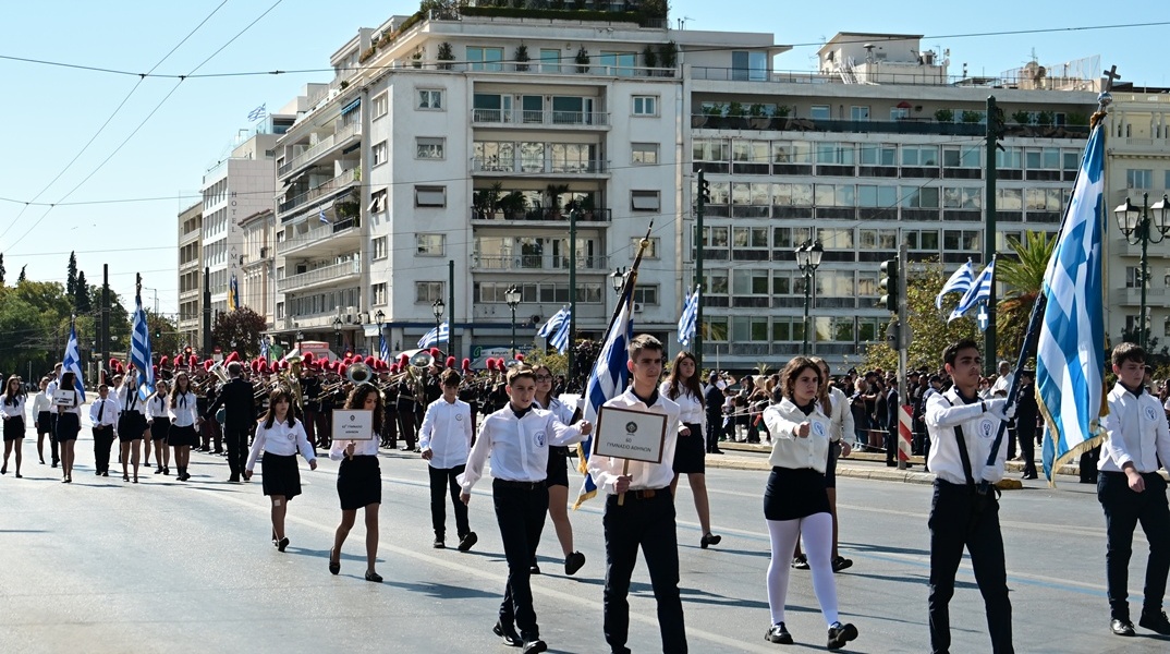 Στιγμιότυπο από την παρέλαση της 28ης Οκτωβρίου στην Αθήνα