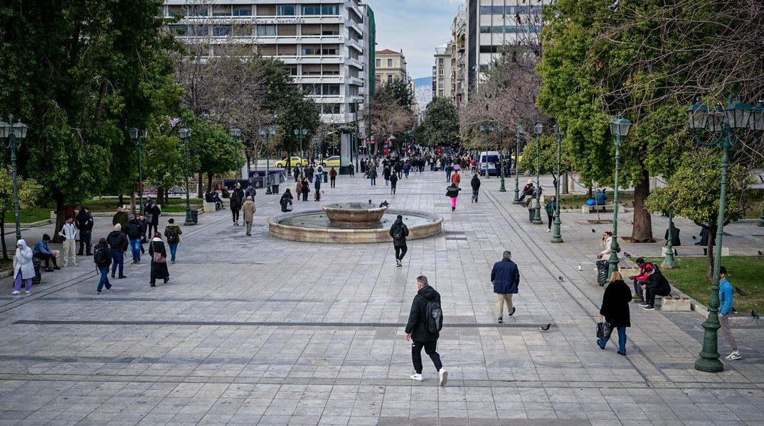 Πολίτες στο Σύνταγμα